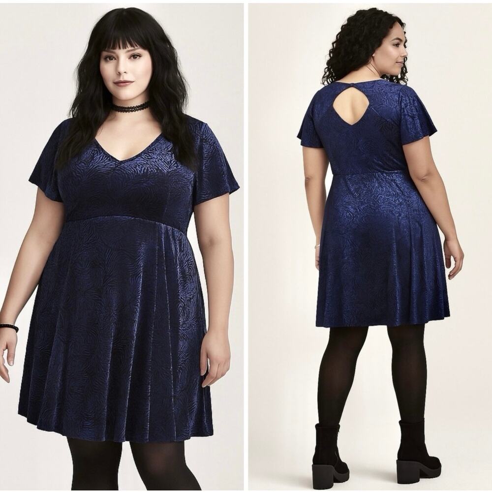 Torrid Burnout Velvet Skater Dress Open Back Women's Large Black Blue Whimsygoth